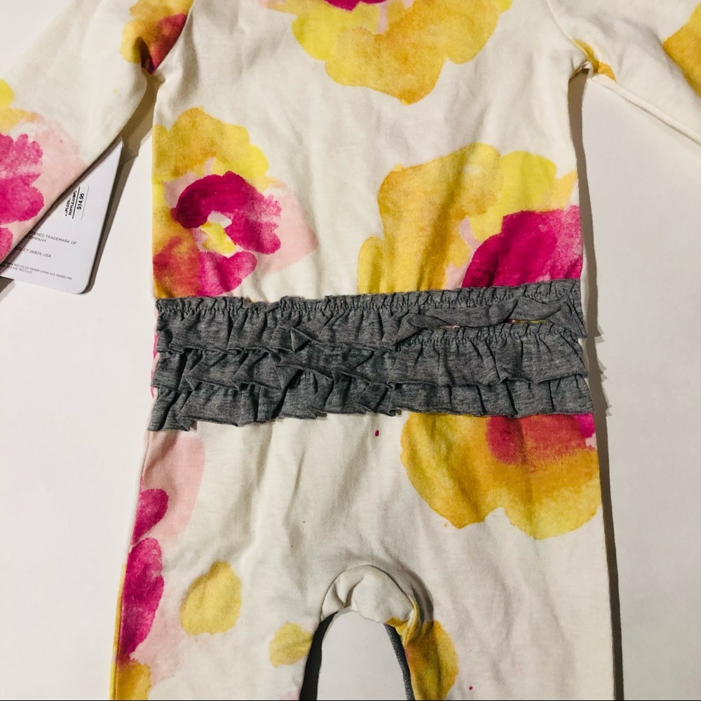 NWT Burt’s Bees 0-3m floral spring romper - Picture 7 of 8